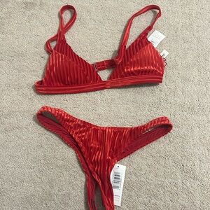DIPPIN DAISY red bikini